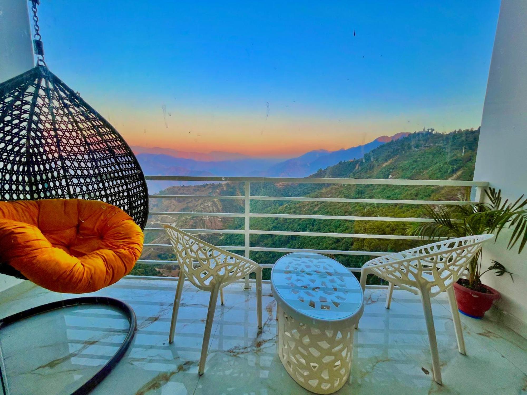 Hotel Hill View, Mussoorie - Near Jw Marriott Mussoorie, M 77377-32479 Екстериор снимка