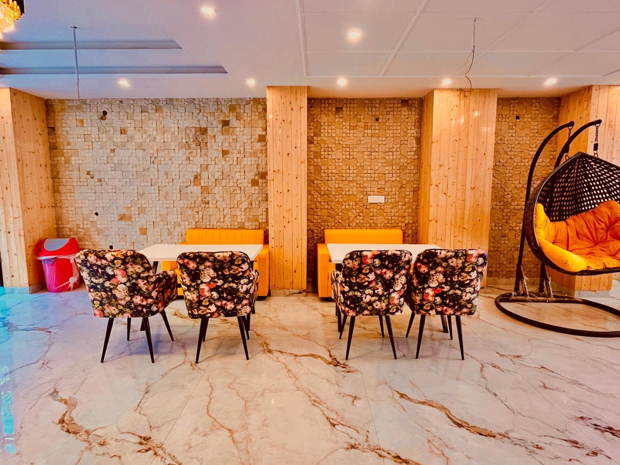 Hotel Hill View, Mussoorie - Near Jw Marriott Mussoorie, M 77377-32479 Екстериор снимка